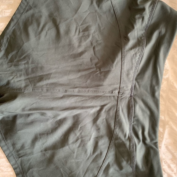 The crew baselayer Layer 8 woman’s shorts (S) NWT - Picture 5 of 8